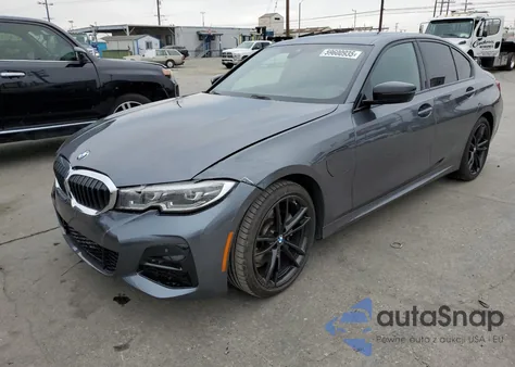 2021 BMW 330E z USA, uszkodzony, nr VIN 3MW5P7J06M8C15108